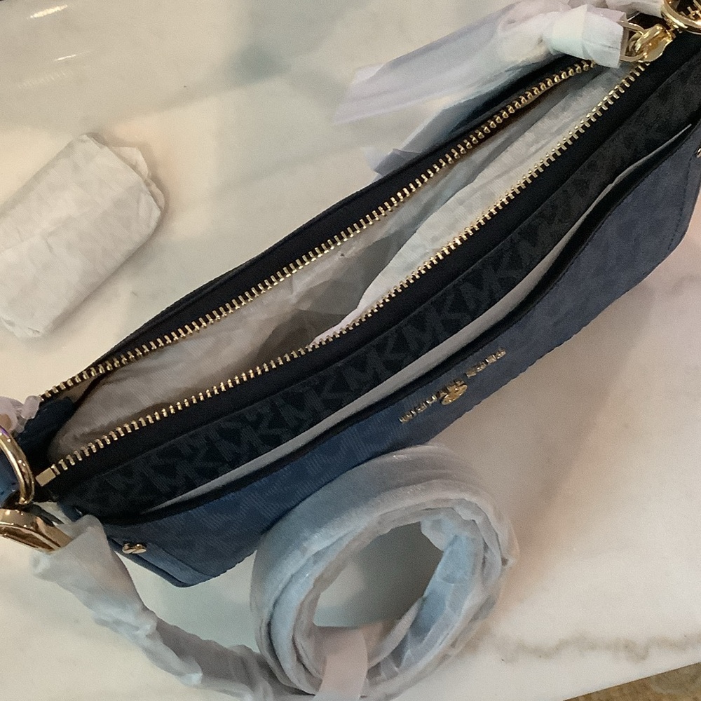 Michael Kors Blue Monogram Shoulder Bag, Brand New. - Picture 4 of 4
